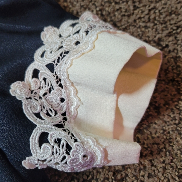 JEFFREY AND DARA VINTAGE COTTAGECORE DRESS W/LACE - Picture 5 of 7